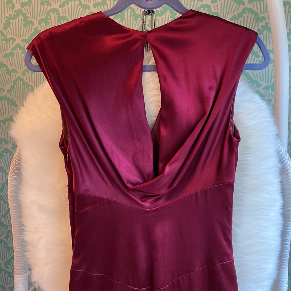 Nicole Miller Collection Silk Sheath Cocktail Dress, Burgundy, size 6 - Picture 3 of 12
